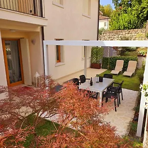 il-piccolo-borgo.hotelinveneto.com/